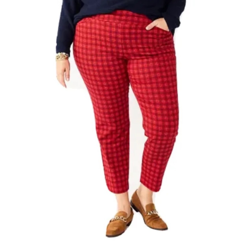 Croft & Barrow the effortless stretch pant in plus size. Bet. Retail 44